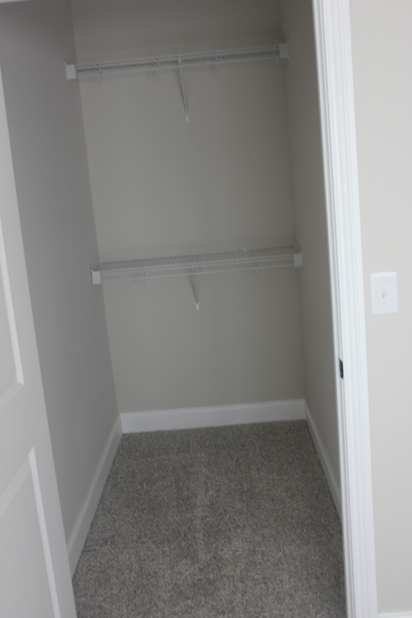 Walk-in Master Closet - 1120 Bluegrass Rd