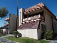 Building Photo - Charming Upstairs Condo with Private Balcony
