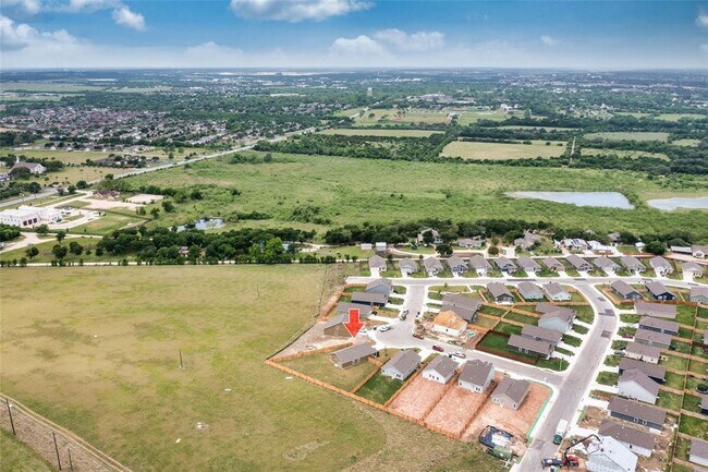 Building Photo - 117 Prairie Dog Town Dr