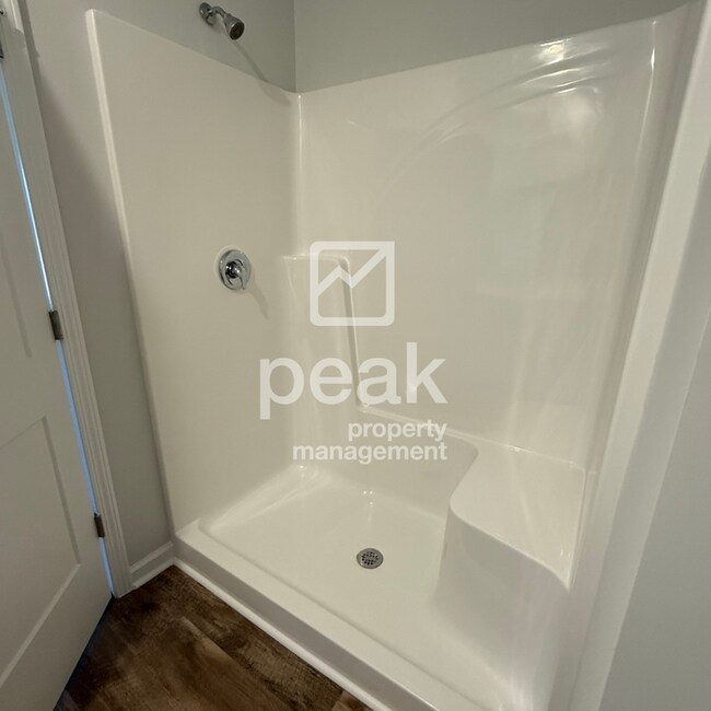 Building Photo - $2200! Brand New Home! 3 Bed, 2 Bath!