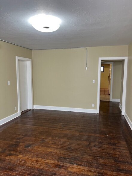 Building Photo - 21 Homestead Rd