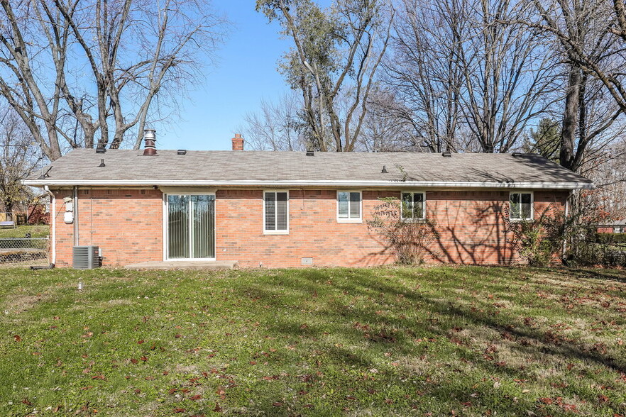 Building Photo - 6543 Margaret Ct
