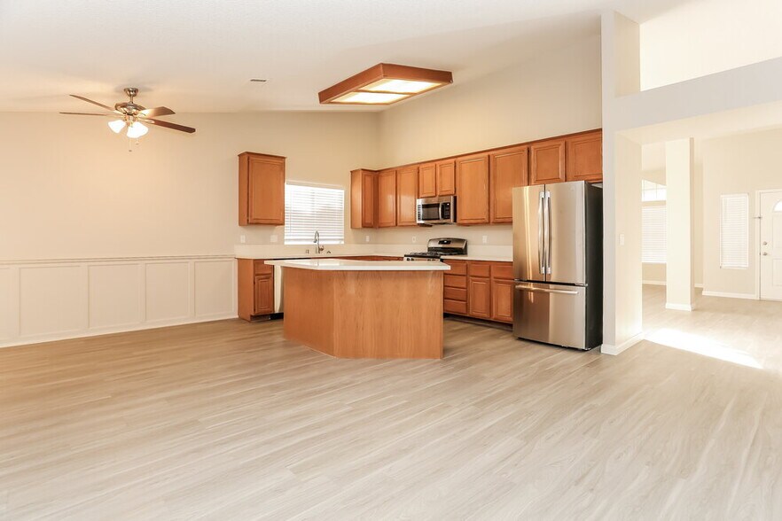 Building Photo - 3728 Dauntless