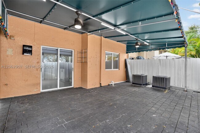 Building Photo - 7085 NW 173rd Dr