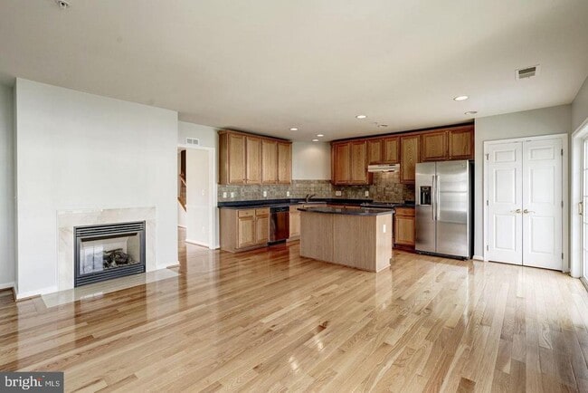 Building Photo - 4647 Eggleston Terrace