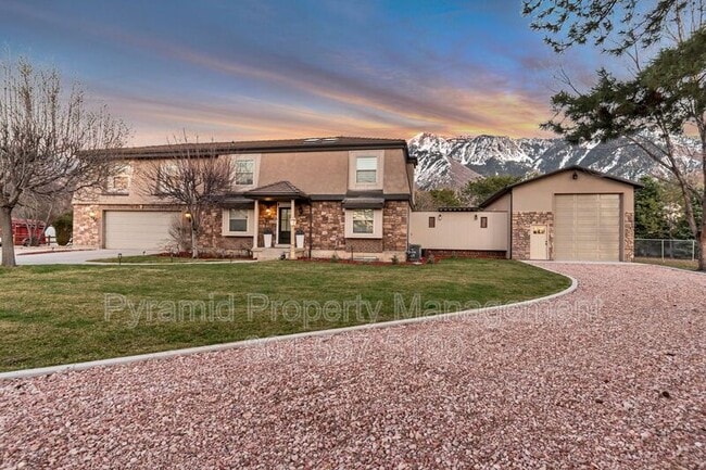 Building Photo - 10971 Cindy Cir