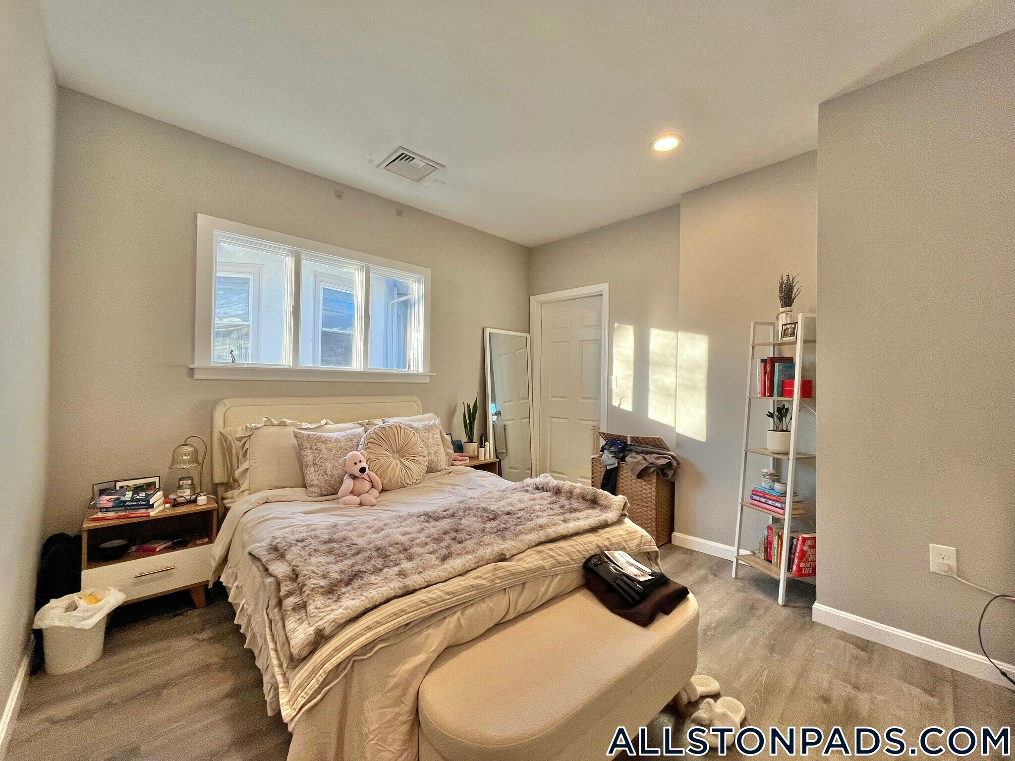 Building Photo - 39 Long Ave