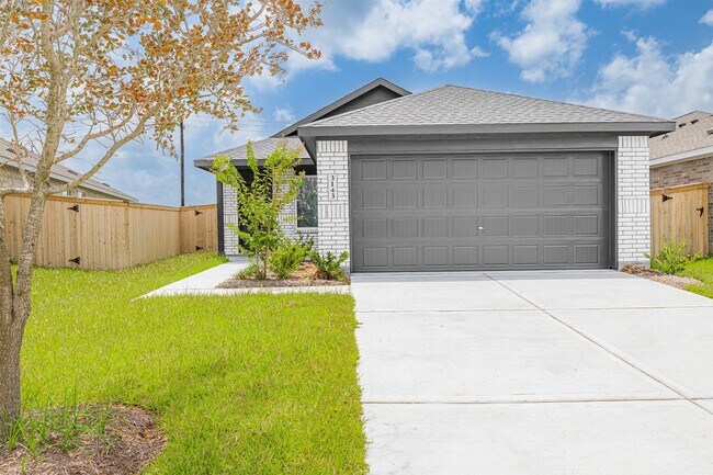 Building Photo - 3143 Savannah Rose Dr