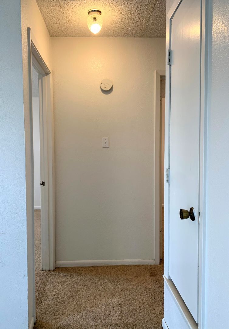 Building Photo - 917 N 7th St