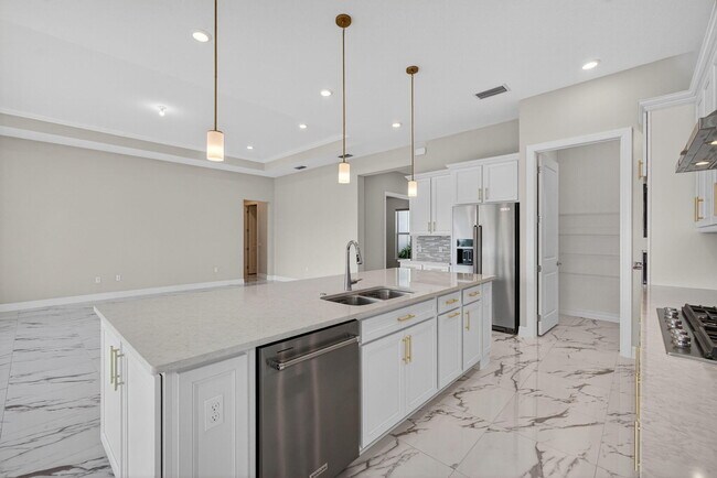 Building Photo - 10904 Stellar Cir