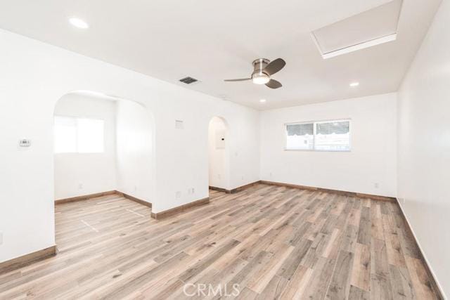 Building Photo - 557 N Olive St