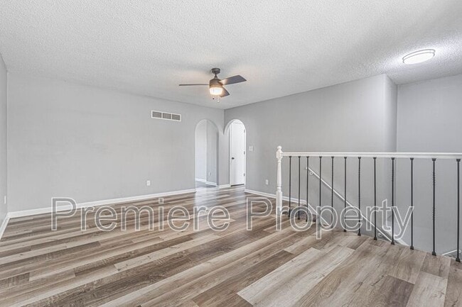 Building Photo - 11702 E 60 St