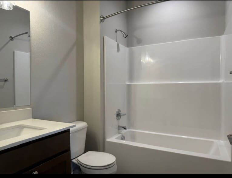 Building Photo - 1920 Howling Moon Way