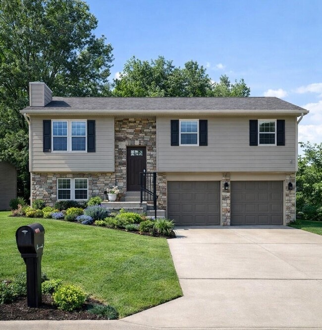 Building Photo - 3607 Madera Dr