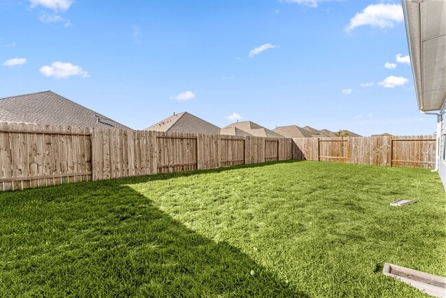 Building Photo - 31335 Horseshoe Meadow Bend Ln