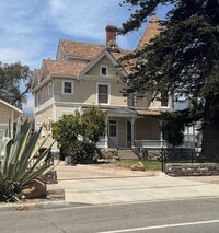 Building Photo - Golden Sails Property Group LLC -933 E. Santa Paula St