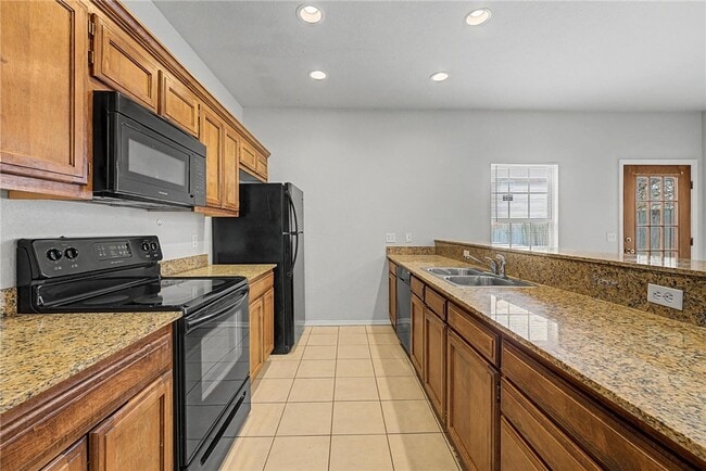 Building Photo - 3102 SW Deerfield Blvd