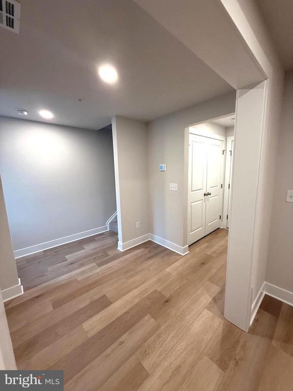 Building Photo - 4125 Ridgeview Ave