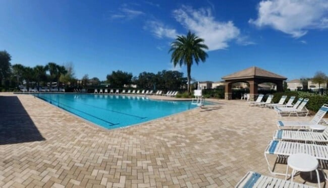 Building Photo - 2841 Girvan Dr