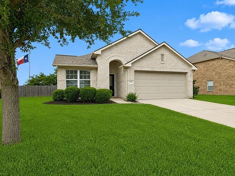 Building Photo - 17910 Royal Gate Ln