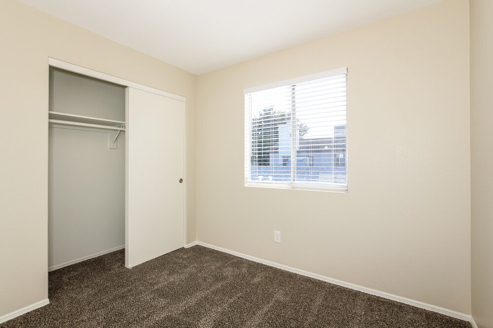 Building Photo - 909 E Marco Polo Rd