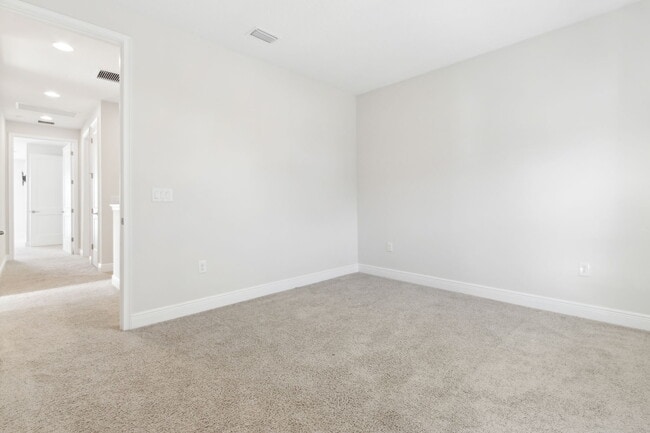 Building Photo - 401 Marquesa Cir