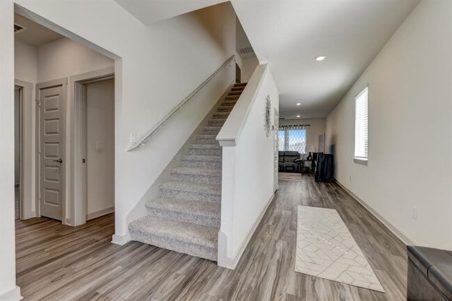 Building Photo - 109 Cupreata Ln