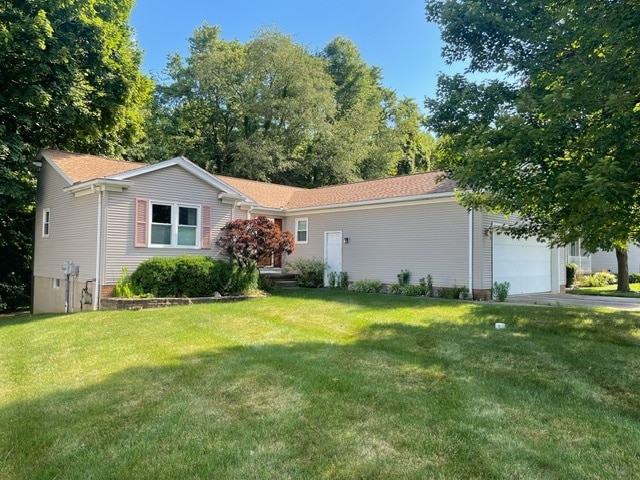 Building Photo - 142 Takacs Dr