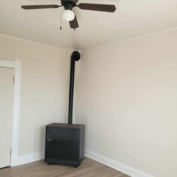 Building Photo - 920 S Colorado St