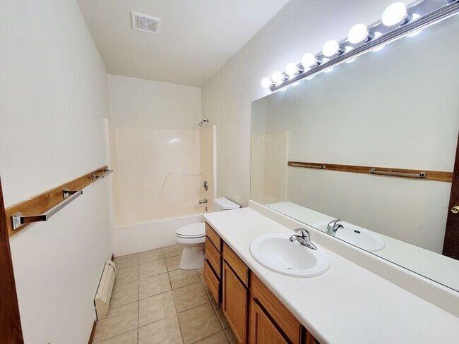 Building Photo - Affordable Comfort in the Heart of Pueblo ...