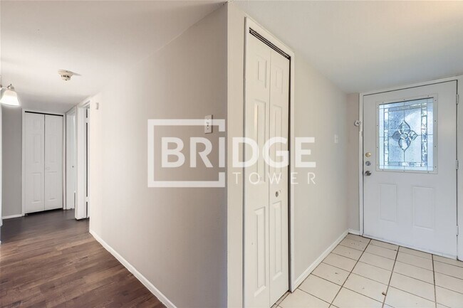 Building Photo - 6405 Magnolia Ln