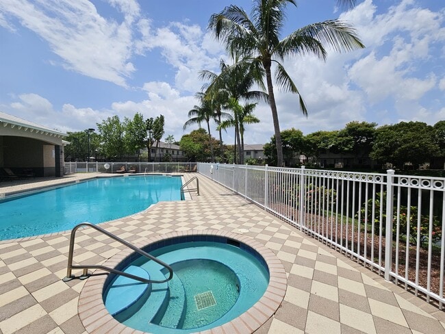 Building Photo - 2014 Marsh Harbor Dr