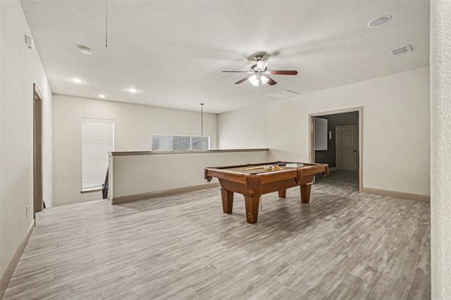 Building Photo - 588 Deverson Dr