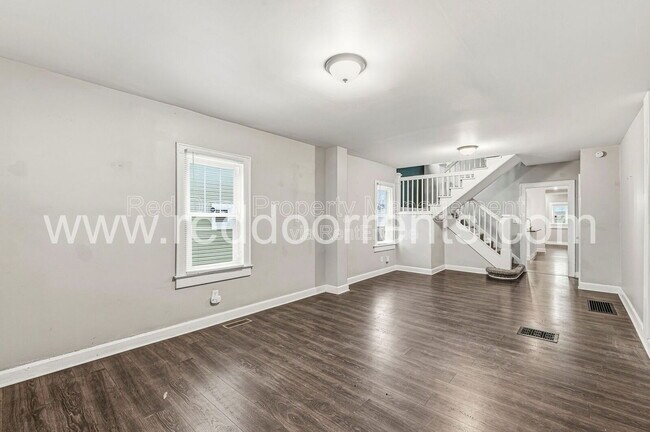 Building Photo - 218 Jefferson Ave