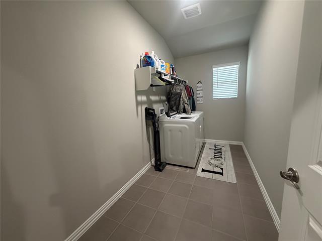 Building Photo - 706 Easthill Dr