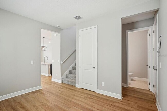 Building Photo - 5093 Railroad Vine Aly