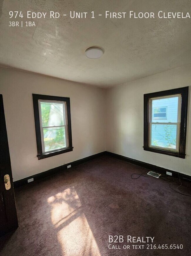 Building Photo - 974 Eddy Rd