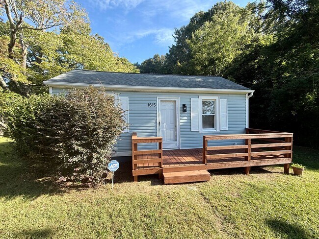 Primary Photo - Cozy 1BR • 1BA Home Near Downtown Burlington!