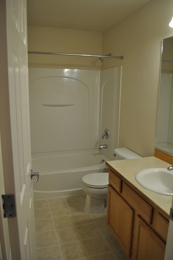 Building Photo - 3 Bedroom East Anchorage Condo!