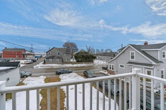 Building Photo - 498 Park Ave