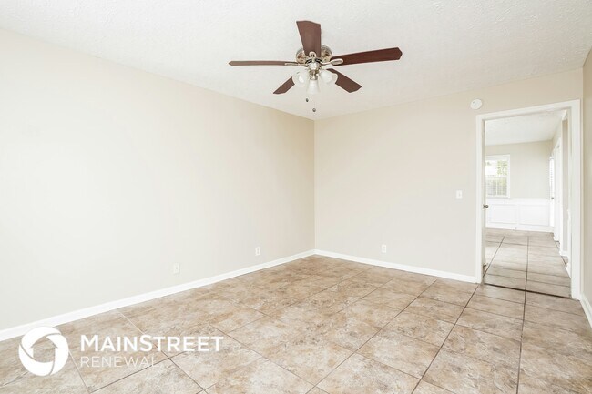 Building Photo - 3508 Lake Towne Dr