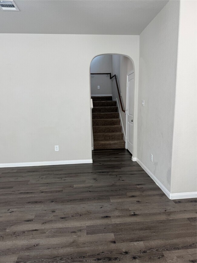 Building Photo - 3676 Cub Dr