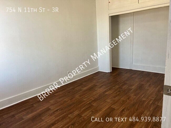 Building Photo - 754 N 11th St