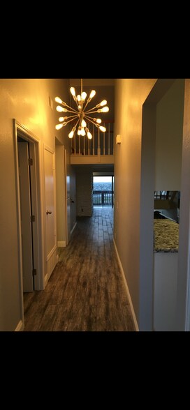 Hallway - 2205 Pacific Ave