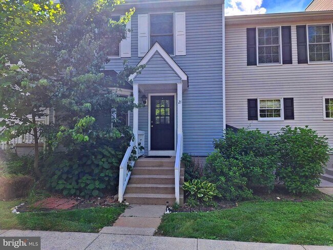Building Photo - 21 Stonewall Ct