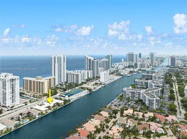Building Photo - 2600 S Ocean Dr