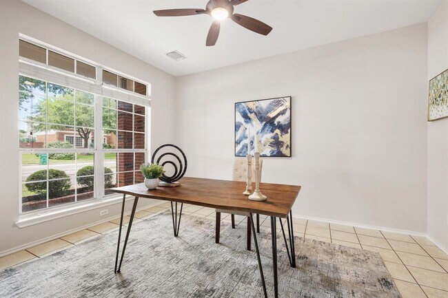 Building Photo - 701 Stansted Manor Dr