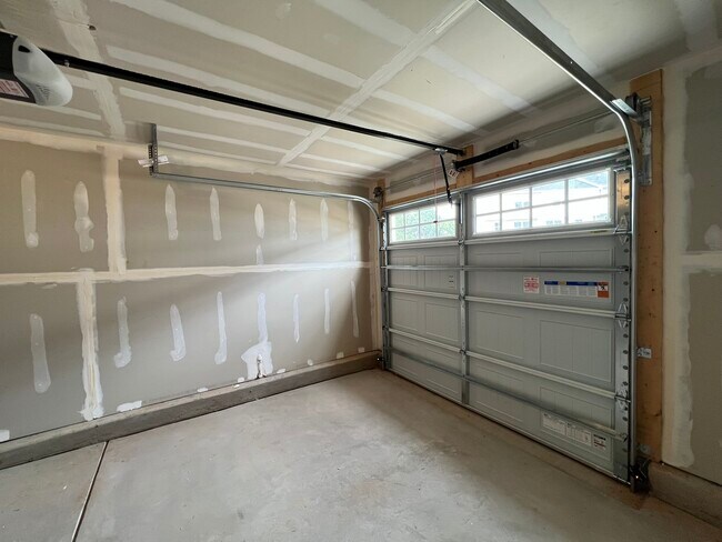 Building Photo - 7102 Capstan Ter
