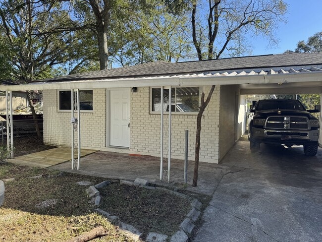 Building Photo - 30654 Shannon Dr