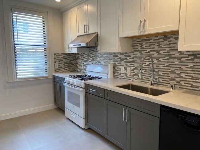 Primary Photo - 1 bedroom in San Francisco CA 94112